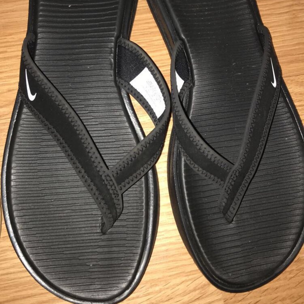 Nike Flip Flops